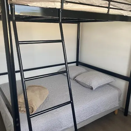 Les Vignerons פרונטיניאן